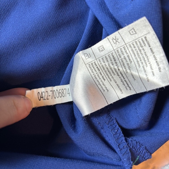 Carhartt scrub set (top and bottom) galaxy blue small women’s - Picture 7 of 8